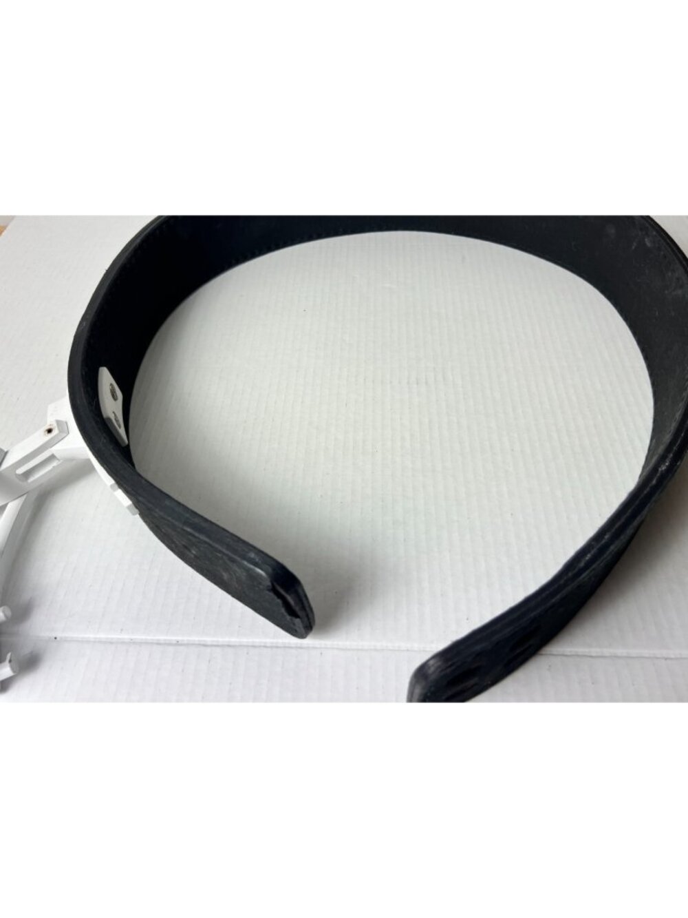 Irontanks Caliber 10mm 3" Powerlifting Belt Black w Matte White Lever Buckle - Picture 6 of 9